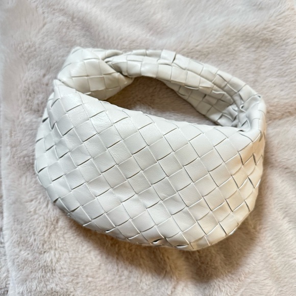 BOTTEGA VENETA Mini Jodie - Picture 9 of 14